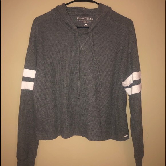 Cropped Hollister hoodie - Picture 2 of 3